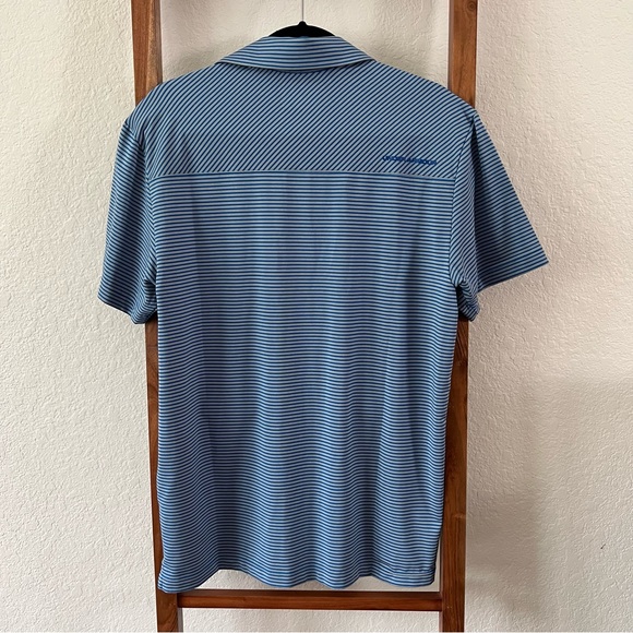 Under Armour Gold Shirt - Picture 3 of 4